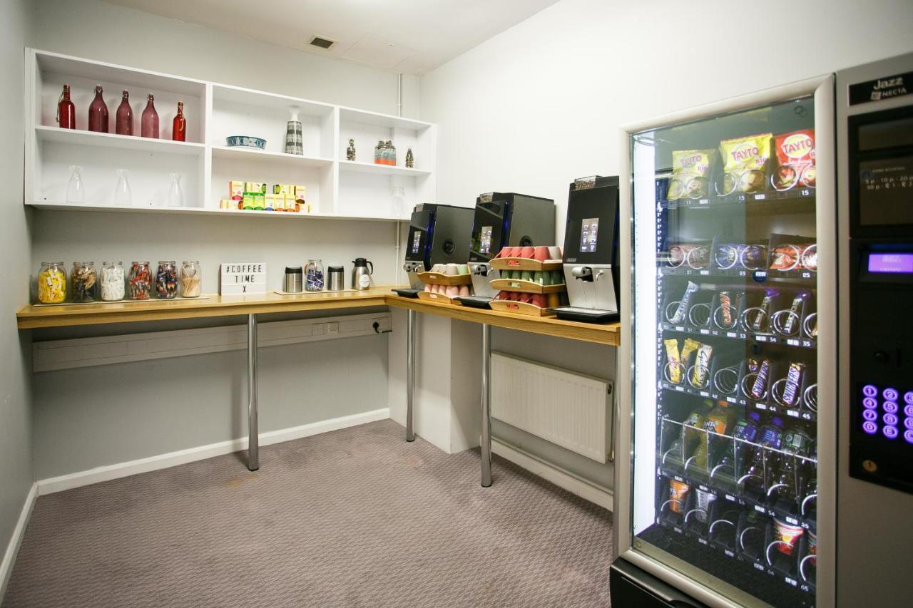 Holiday Inn Express Antrim By Ihg Exteriér fotografie