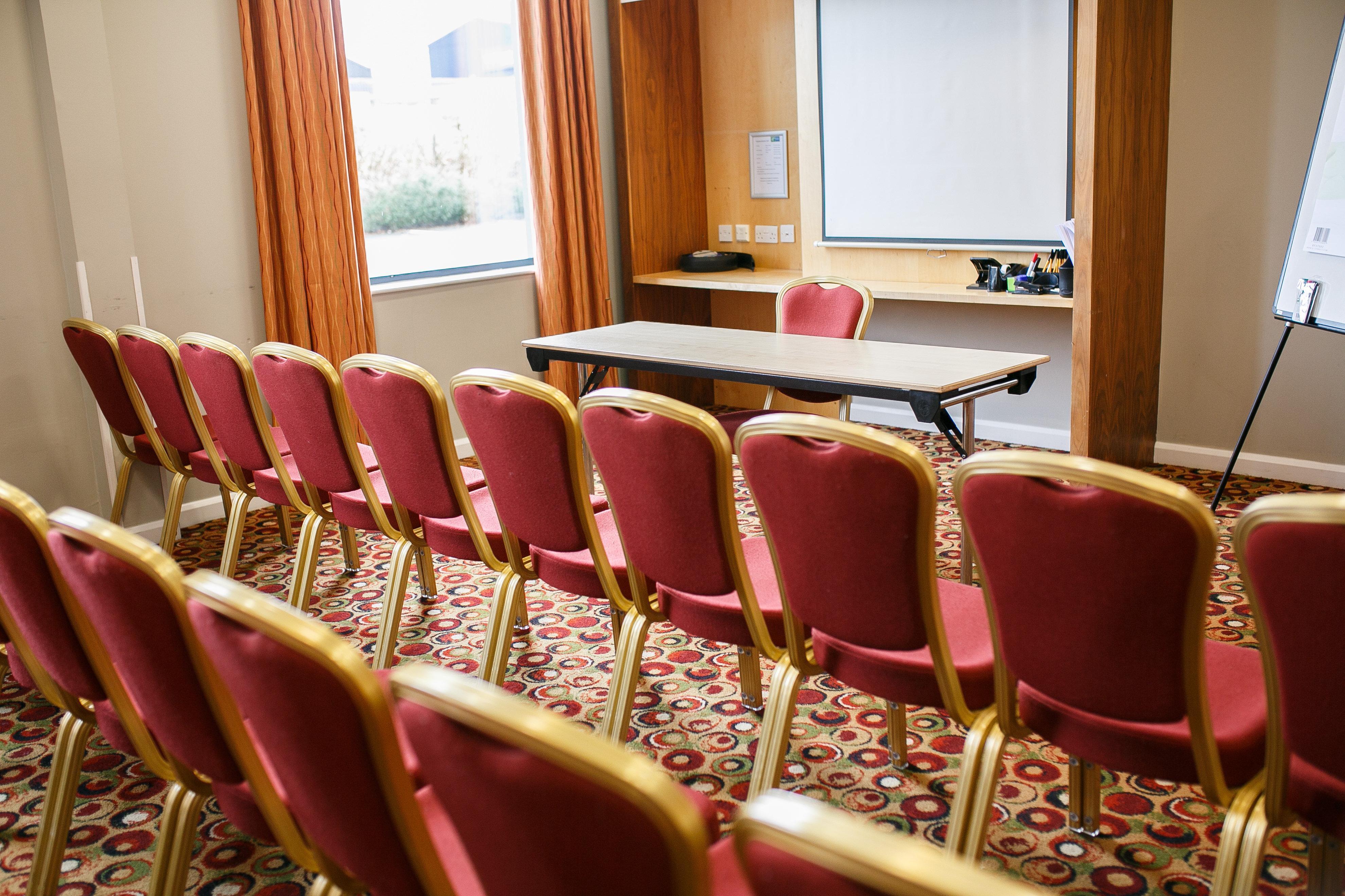 Holiday Inn Express Antrim By Ihg Exteriér fotografie