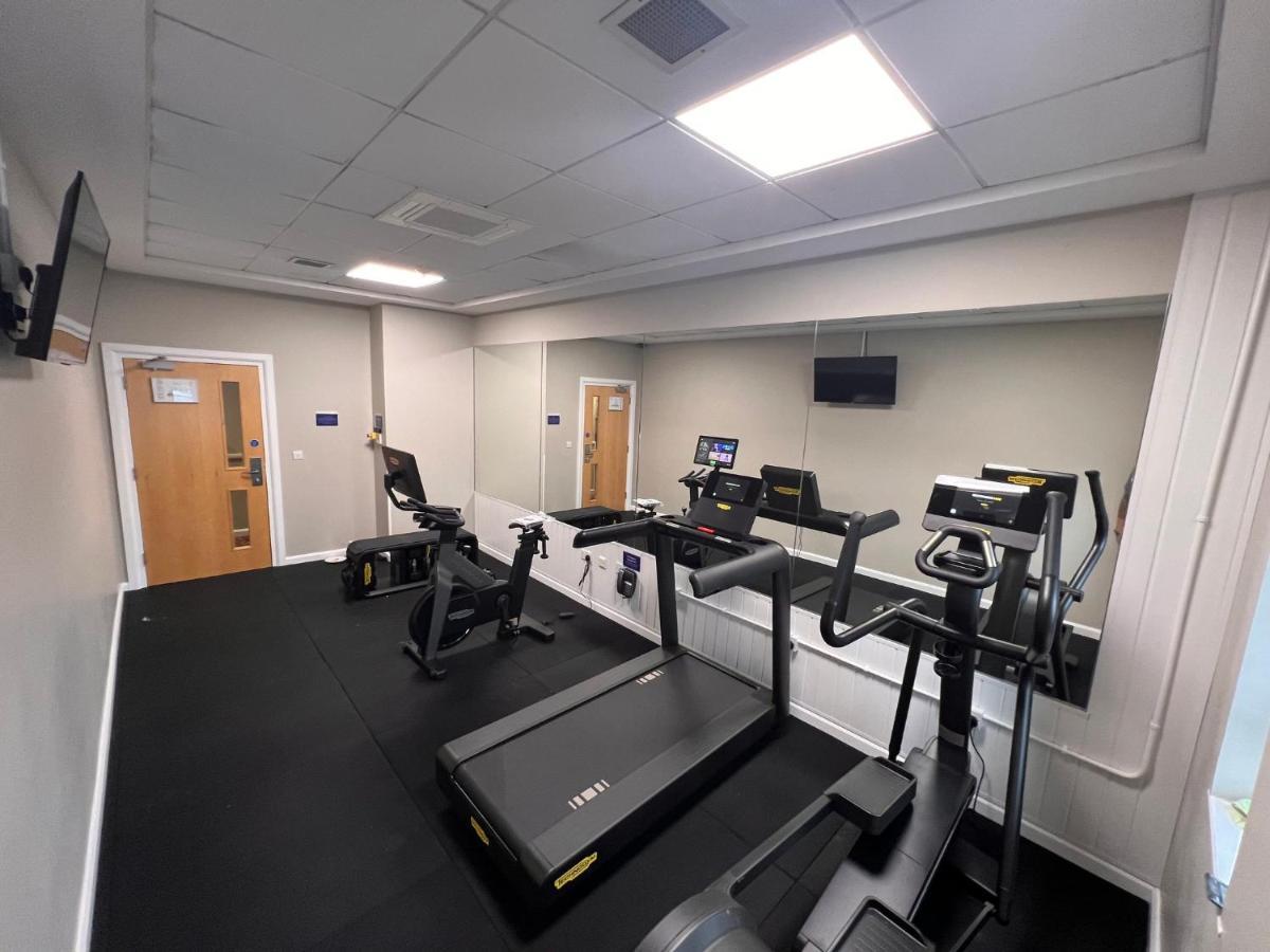 Holiday Inn Express Antrim By Ihg Exteriér fotografie